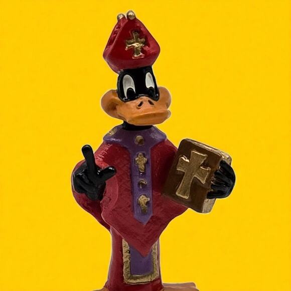 Rare Looney Tunes 1989 Warner Bros Saratoga Mint Daffy Duck Bishop Chess Piece - Picture 9 of 11